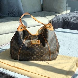 100% Authentic Louis Vuitton Galliera GM Hobo Bag